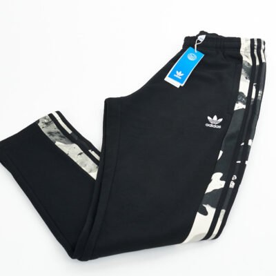 Adidas brandsport reebok sportclothes sportjacket mensport brandedclothes outletclothes stockclothes drabuziai didmena стокодежда stockclothes outletclothes outletsport brandedsportclothes sportorubai