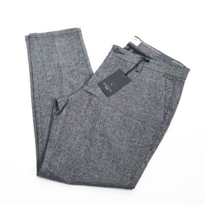 striukės vyrams džinsai vyrams marškiniai kostiumai išparduotuvė didmeninė prekyba pigūs rūbai drabužiai stock clothes wholesale outlet jack and jones