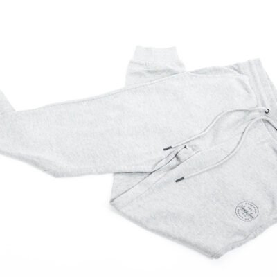 striukės vyrams džinsai vyrams marškiniai kostiumai išparduotuvė didmeninė prekyba pigūs rūbai drabužiai stock clothes wholesale outlet jack and jones