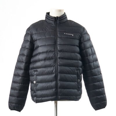 striukės vyrams vasarinės striukės lengvos striukės firminiai rūbai drabužiai vyrams išparduotuvė didmeninė prekyba pigūs rūbai drabužiai stock clothes wholesale outlet Richmond