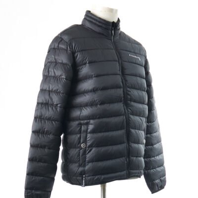 striukės vyrams vasarinės striukės lengvos striukės firminiai rūbai drabužiai vyrams išparduotuvė didmeninė prekyba pigūs rūbai drabužiai stock clothes wholesale outlet Richmond