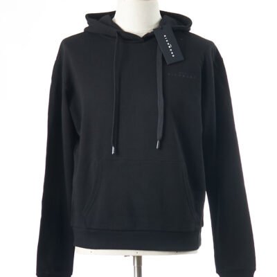 bliuzonai vyrams džemperiai megztiniai vyrams jumperiai drabužiai vyrams išparduotuvė didmeninė prekyba pigūs rūbai drabužiai stock clothes wholesale outlet Richmond sportiniai kostiumai treningai