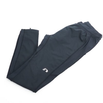 Hummel sportinės kelnės tympos striukės moterims sportiniai kostiumai sportinės maikės drabužiai internetu sportiniai rūbai sportiniai batai išparduotuvė didmeninė prekyba pigūs rūbai drabužiai stock clothes wholesale outlet