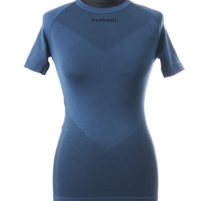 Hummel sportinės kelnės tympos striukės moterims sportiniai kostiumai sportinės maikės drabužiai internetu sportiniai rūbai sportiniai batai išparduotuvė didmeninė prekyba pigūs rūbai drabužiai stock clothes wholesale outlet