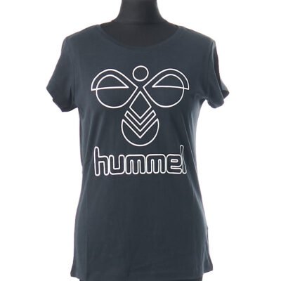 Hummel sportinės kelnės tympos striukės moterims sportiniai kostiumai sportinės maikės drabužiai internetu sportiniai rūbai sportiniai batai išparduotuvė didmeninė prekyba pigūs rūbai drabužiai stock clothes wholesale outlet