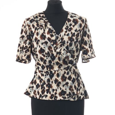 Only striukė moterims džinsai kelnės paltas megztiniai suknelės drabužiai išparduotuvė didmeninė prekyba pigūs rūbai stock clothes wholesale outlet