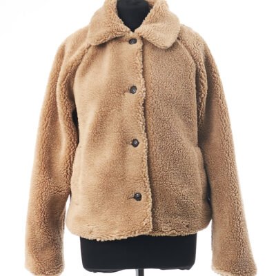 Only striukė moterims džinsai kelnės paltas megztiniai suknelės drabužiai išparduotuvė didmeninė prekyba pigūs rūbai stock clothes wholesale outlet