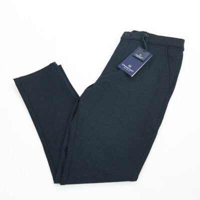 Indicode megztiniai vyrams kelnės vyrams džinsai vyrams džemperiai vyrams marškiniai vyrams striukė vyrams drabužiai vyrams išparduotuvė didmeninė prekyba pigūs rūbai drabužiai stock clothes wholesale outlet