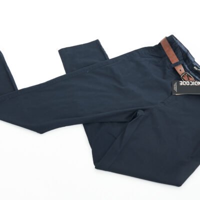 Indicode megztiniai vyrams kelnės vyrams džinsai vyrams džemperiai vyrams marškiniai vyrams striukė vyrams drabužiai vyrams išparduotuvė didmeninė prekyba pigūs rūbai drabužiai stock clothes wholesale outlet