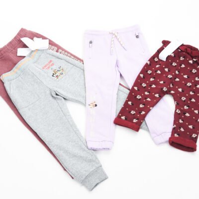 Kiabi rūbai urmu vaikiški rūbai striukės vaikams džinsai vaikams vaikiški drabužiai internetu stock clothes wholesale išparduotuvė outlet didmeninė prekyba pigūs rūbai drabužiai