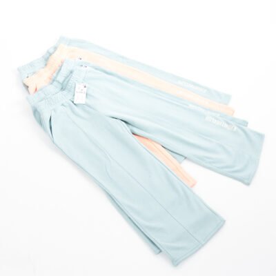 Kiabi rūbai urmu vaikiški rūbai striukės vaikams džinsai vaikams vaikiški drabužiai internetu stock clothes wholesale išparduotuvė outlet didmeninė prekyba pigūs rūbai drabužiai