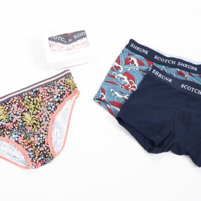 Scotch Soda firminiai rūbai vaikiški rūbai marškiniai džinsai mergaitėms striukė mergaitėms kostiumai berniukams vaikiškos suknelės drabužiai vaikams išparduotuvė didmeninė prekyba pigūs rūbai drabužiai stock clothes wholesale outlet