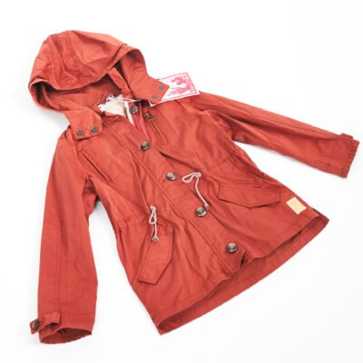 Scotch Soda firminiai rūbai vaikiški rūbai marškiniai džinsai mergaitėms striukė mergaitėms kostiumai berniukams vaikiškos suknelės drabužiai vaikams išparduotuvė didmeninė prekyba pigūs rūbai drabužiai stock clothes wholesale outlet