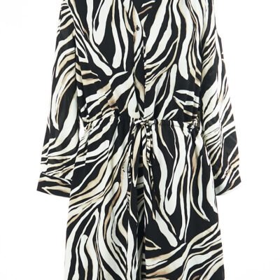 Selected moteriški drabužiai paltas suknelės striukės džinsai žieminės striukės megztiniai kostiumai marškiniai kelnės moterims išparduotuvė didmeninė prekyba pigūs rūbai drabužiai stock clothes wholesale outlet