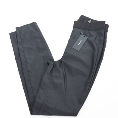 veromoda paltas suknelės megztiniai moterims švarkas megztiniai drabužiai moterims kelnės džinsai švarkas moterims pigūs rūbai išparduotuvė didmeninė prekyba stock clothes wholesale drabužiai outlet