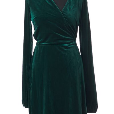 Vila suknelės megztiniai moterims paltai žieminės striukės palaidinės drabužiai stock clothes wholesale išparduotuvė didmeninė prekyba pigūs rūbai drabužiai outlet