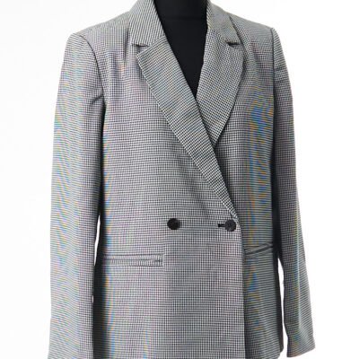 Vila suknelės megztiniai moterims paltai žieminės striukės palaidinės drabužiai stock clothes wholesale išparduotuvė didmeninė prekyba pigūs rūbai drabužiai outlet