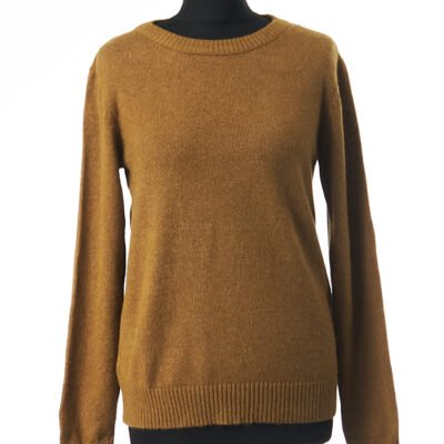 Vila suknelės megztiniai moterims paltai žieminės striukės palaidinės drabužiai stock clothes wholesale išparduotuvė didmeninė prekyba pigūs rūbai drabužiai outlet