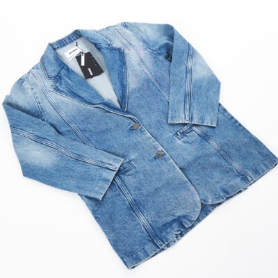 Weekday megztiniai moterims džinsai striukės moterims kelnės moterims drabužiai internetu suknelės palaidinės žieminės striukės firminiai rūbai išparduotuvė didmeninė prekyba pigūs rūbai outlet stock clothes wholesale