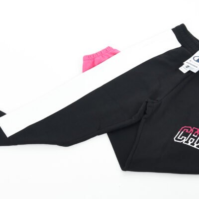 champion sportiniai drabužiai megztiniai marškinėliai šortai kelnės striukės sportiniai kostiumai moterims vyrams firminiai rūbai išparduotuvė didmeninė prekyba pigūs rūbai drabužiai stock clothes wholesale outlet