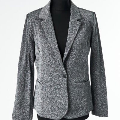 Saint Tropez suknelės striukės moterims megztiniai palaidinė kelnės kostiumai marškiniai drabužiai moterims išparduotuvė didmeninė prekyba pigūs rūbai drabužiai stock clothes wholesale outlet