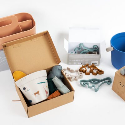 Liewood drabužiai vaikams vaikiški rūbai striukė vaikams aksesuarai vaikams vaikiški batai striukė mergaitėms išparduotuvė didmeninė prekyba pigūs rūbai stock clothes wholesale outlet